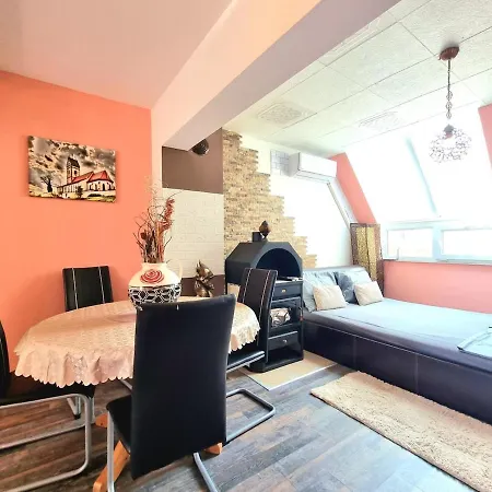 Sea Star Studio-to The Sea Garden Burgasz