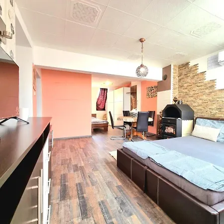 Sea Star Studio-to The Sea Garden * Бургас