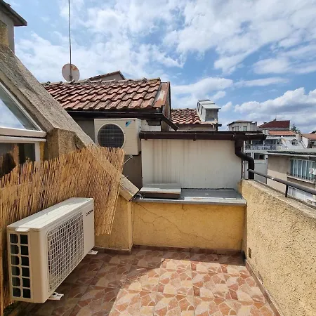 Sea Star Studio-to The Sea Garden Бургас