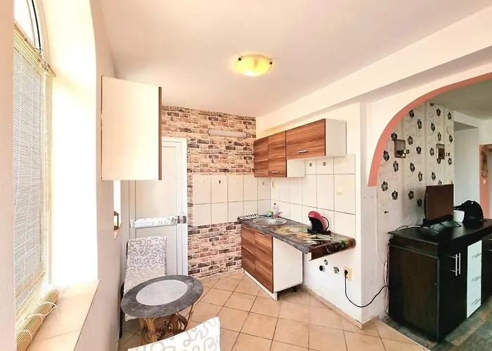 Апартамент Sea Star Studio-to The Sea Garden Бургас